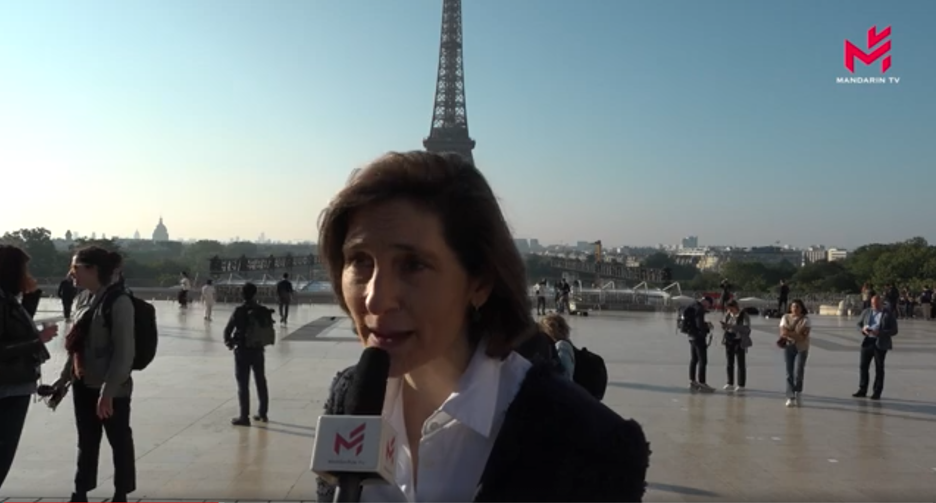 JO Paris 2024 : les anneaux olympiques ont été accrochés sur la Tour Eiffel